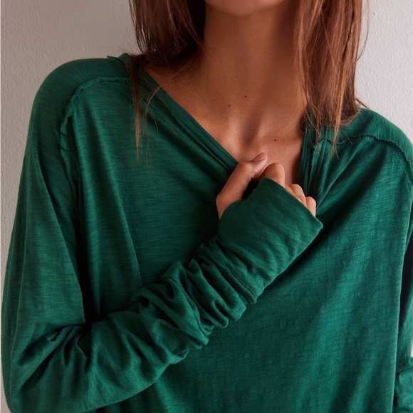 We The Free Tops - We The Free Arden Long Sleeve T-Shirt Sz Small Oversized Uncut Emerald NWT